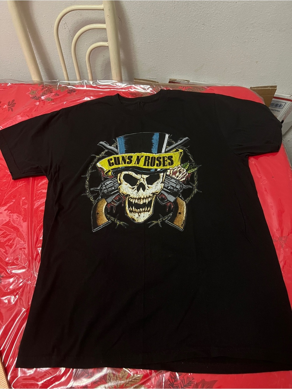 Guns and Roses skull and hat Graphic Black tshirt mens Sz Large